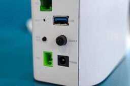 ✅ پورت USB در مودم فیبر نوری چیست؟ + کاربردها + نحوه استفاده + نکات مهم